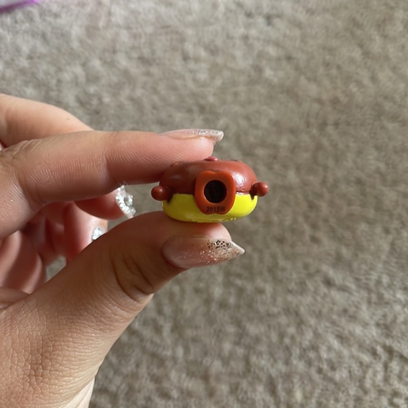 SHOPKINS! D’lish Donut! ULTRA RARE! - Picture 4 of 4